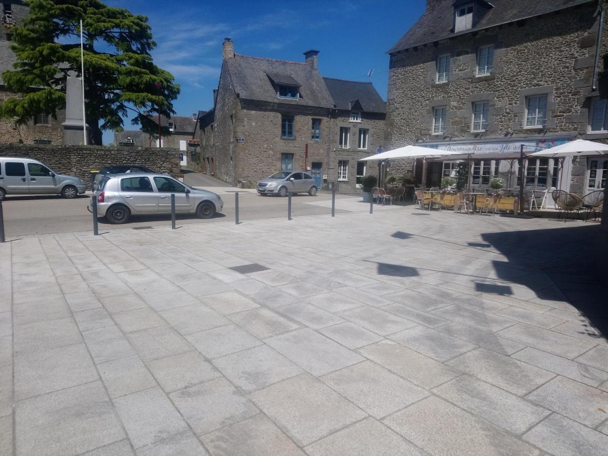 Bienvenue Guest House Saint-Pierre-de-Plesguen Luaran gambar